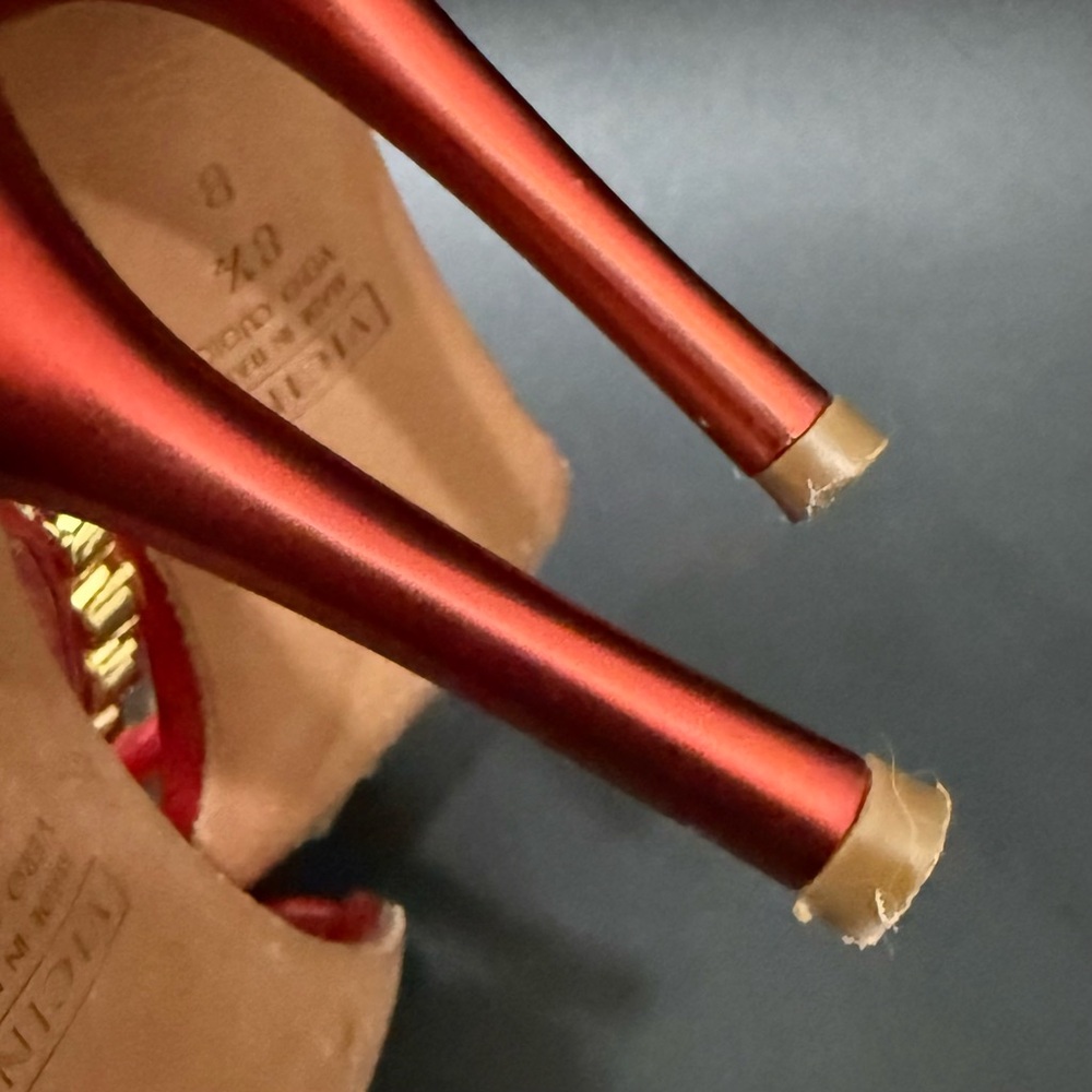 Giuseppe Zanotti Red Heels with Gold Accents - Picture 16 of 16